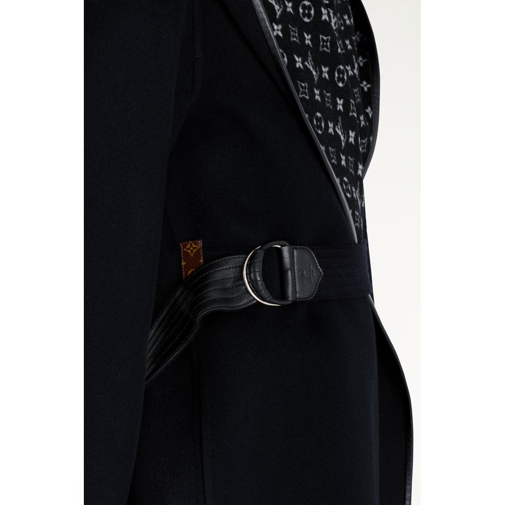 Shop Louis Vuitton Classic LV HOODED WRAP COAT 1A4PE6 by Fujistyle