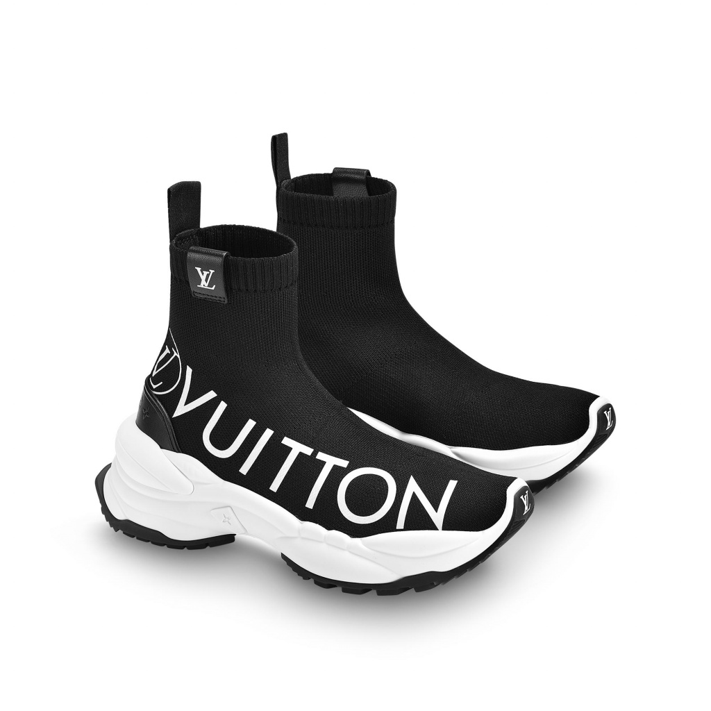 Louis Vuitton Run 55 Sneaker BLACK. Size 34.0