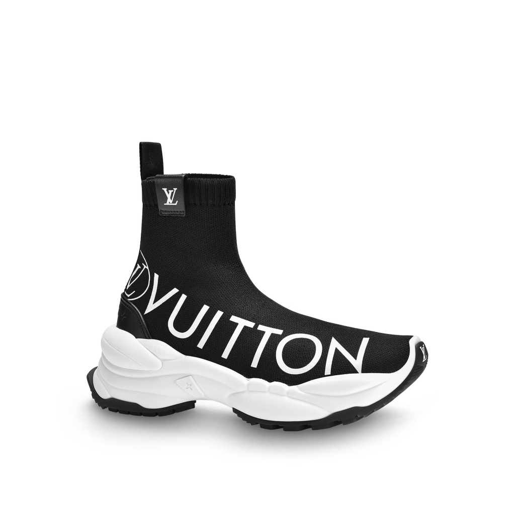 Louis Vuitton Run 55 Sneaker White. Size 34.0