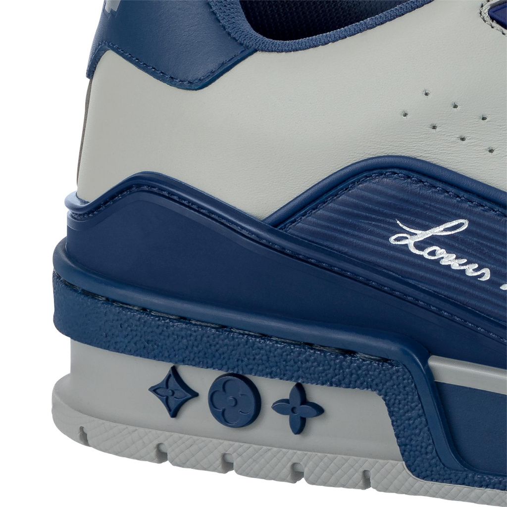 Louis Vuitton LV Trainer Sneaker Blue. Size 06.5