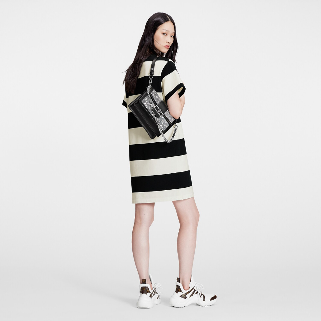 Louis Vuitton monogram outfits  Monogram outfit, Fashion, Outfits