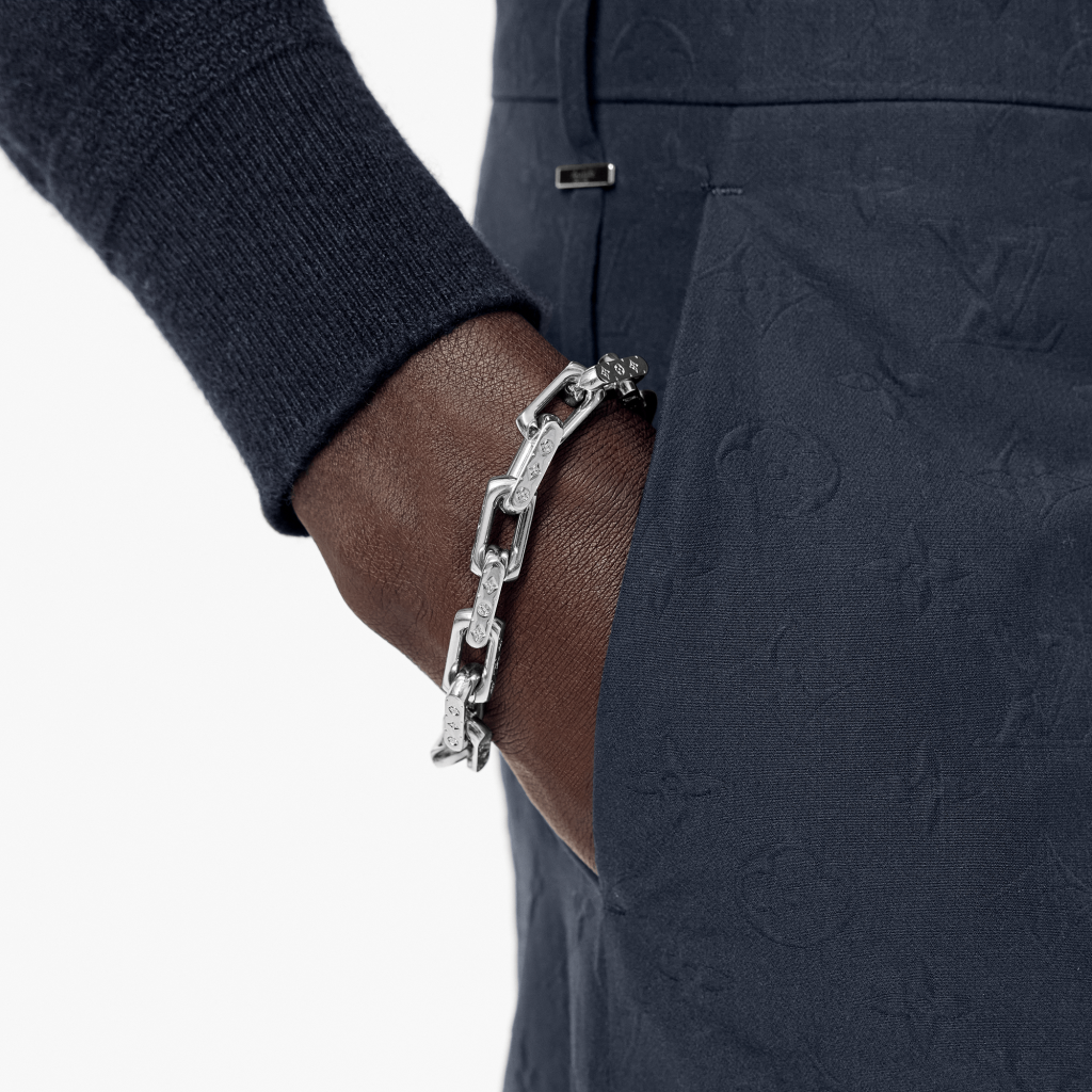 Louis Vuitton Monogram Chain Bracelet Silver Black Metal. Size M