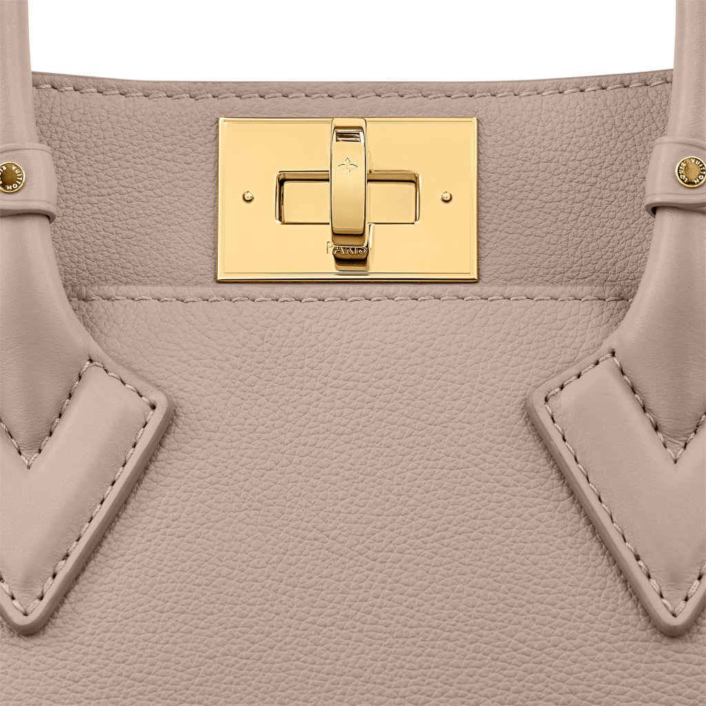 Louis Vuitton On My Side PM Tote Bag - Vitkac shop online