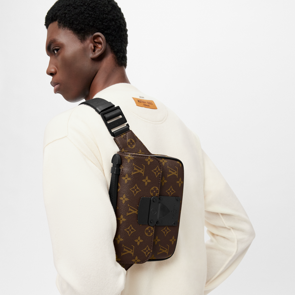 Louis Vuitton S Lock Sling Bag - De-iceShops shop online - Victoria Beckham  heads out in a black dress and Bottega Veneta bag