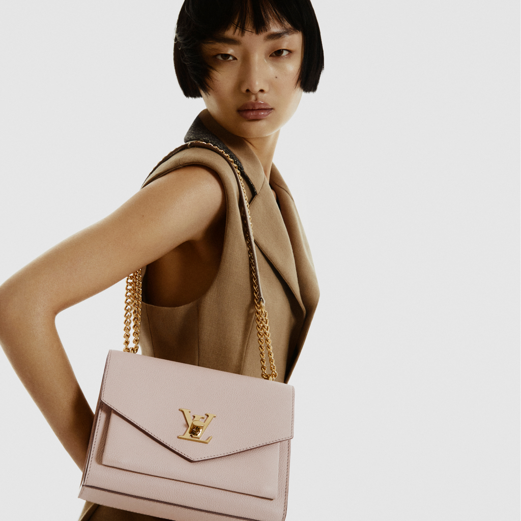 Louis Vuitton - Louis Vuitton MyLockMe Wallet on Designer Wardrobe