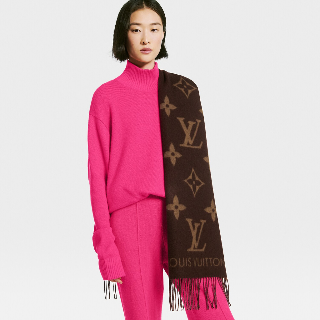 Louis Vuitton Reykjavik Gradient Scarf, Pink