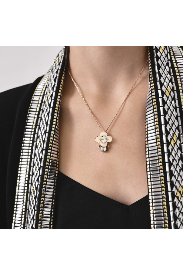 Vivienne pendant, 3 golds & diamonds od Louis Vuitton