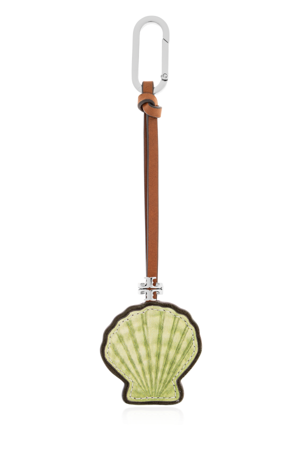 Shell-shaped keychain od Tory Burch