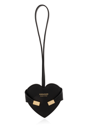 Colgante de cuero en forma de corazón