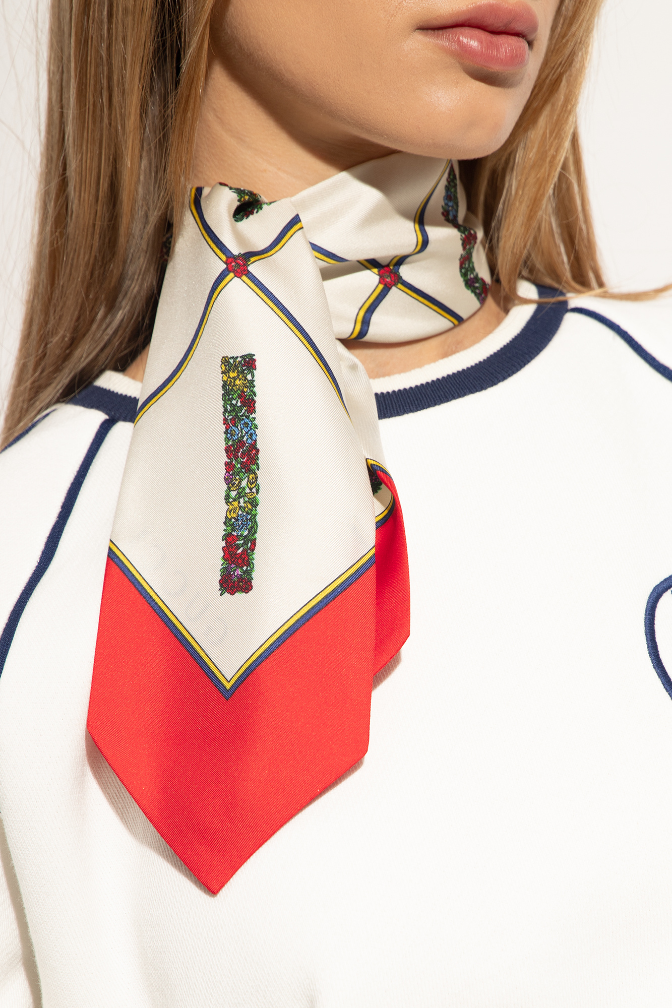 Gucci Silk neckerchief with logo