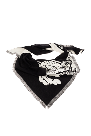 Triangular scarf