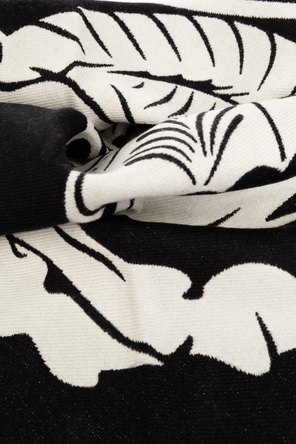 Burberry Triangular scarf