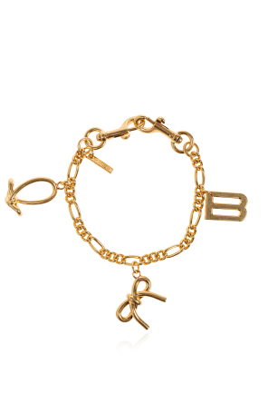Cadena con colgantes