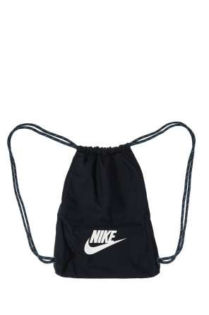 Branded gym sack od Nike