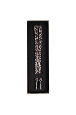 Shoelaces with logo