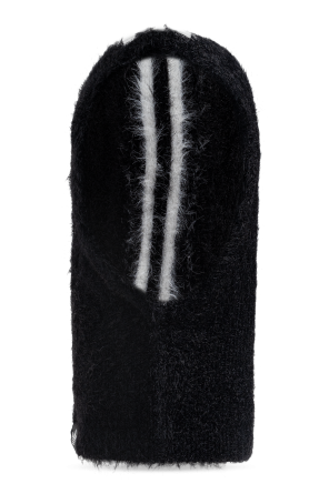 Hoodie with logo patch