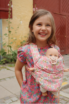 Konges Sløjd Doll for children