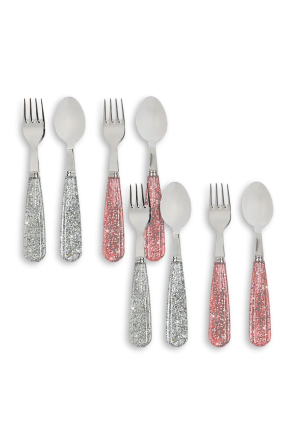 Set of eight cutlery pieces