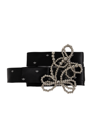 Shoelaces with pins