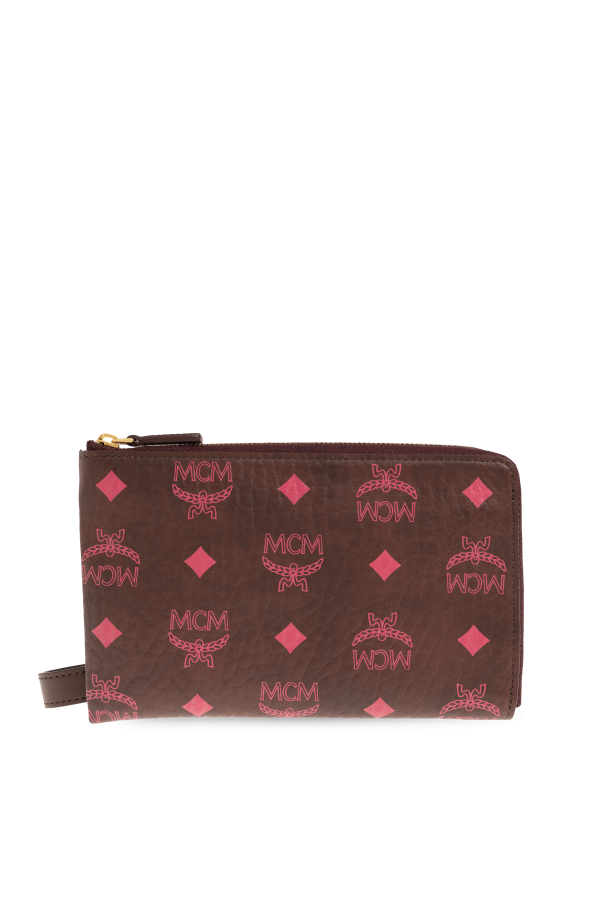 Monogram pouch od MCM