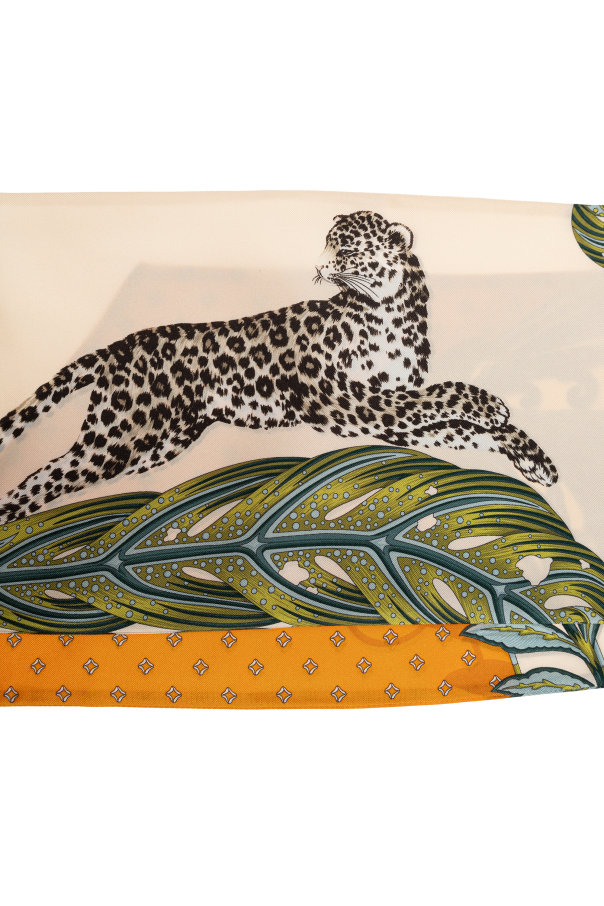 FERRAGAMO Pañuelo de seda con estampado