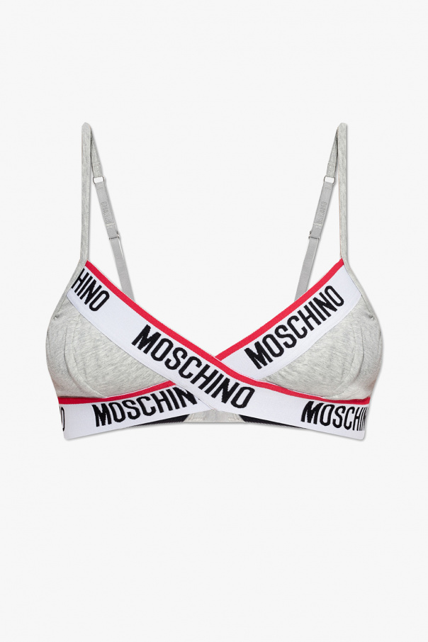 Moschino How does the SneakersbeShops Club work
