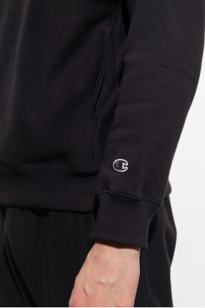 Champion Hoodie sar with logo patch