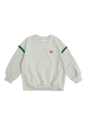 Sweatshirt with patch