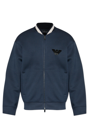 Sweatshirt with a velvet logo-shaped patch