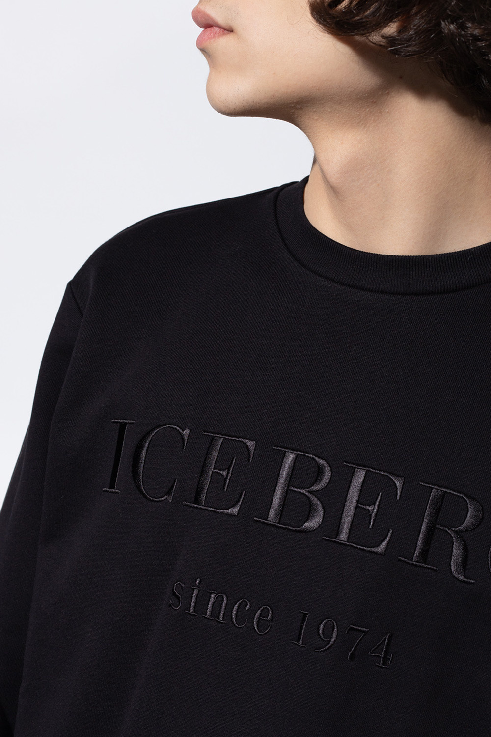Iceberg logo-embroidered soft ski jacket
