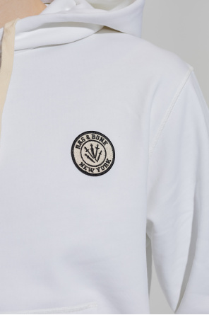 Gestuz T-shirt bianca con logo fluo sul davanti  Patched hoodie