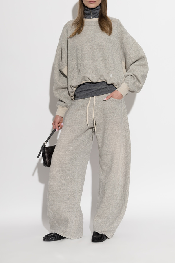 R13 Mikina typu „oversize“