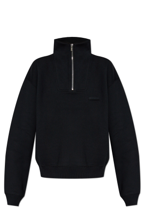Sweatshirt with logo patch