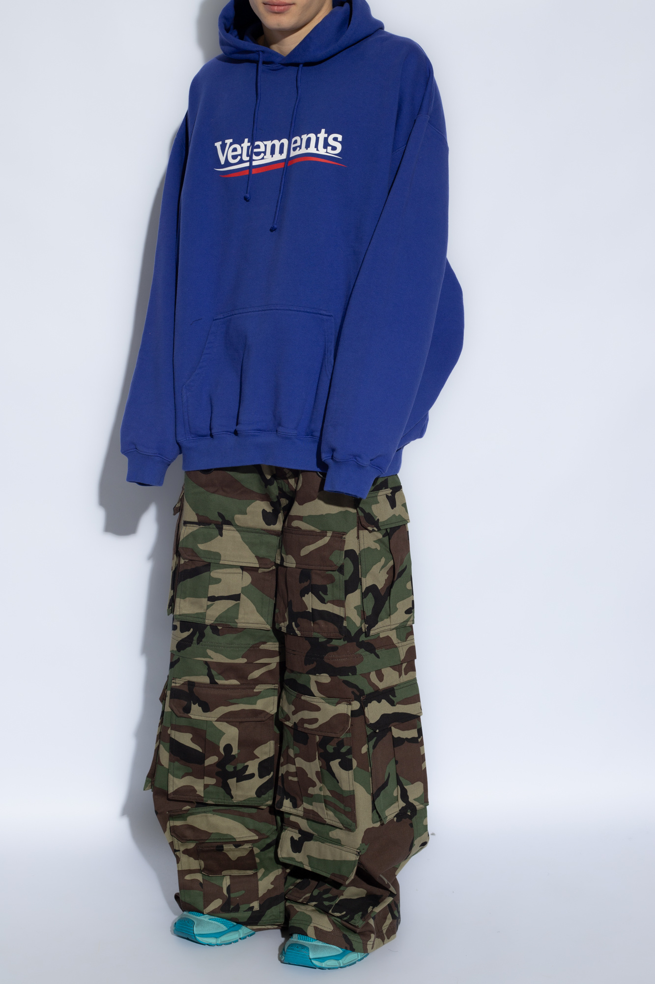 VETEMENTS Hoodie with logo