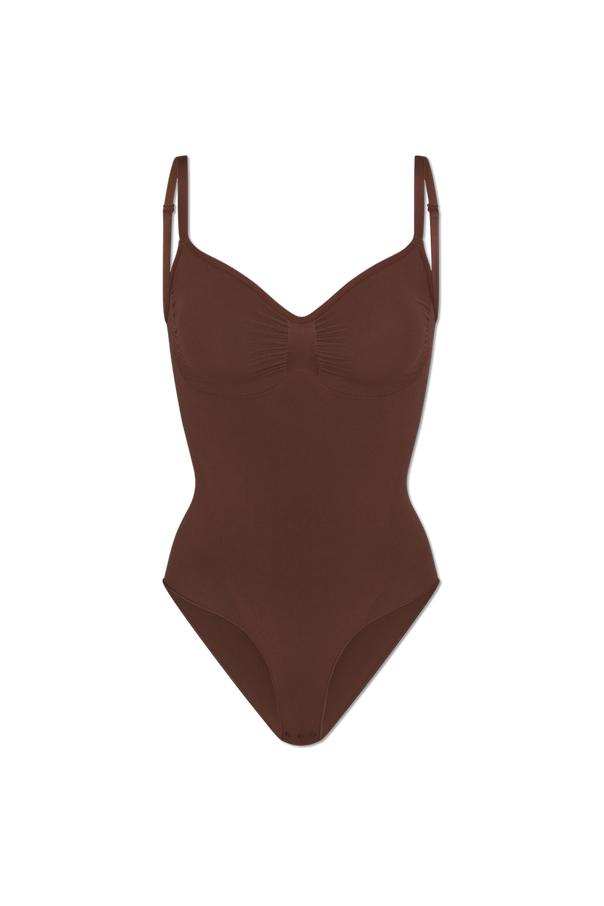 Shaping bodysuits od SKIMS
