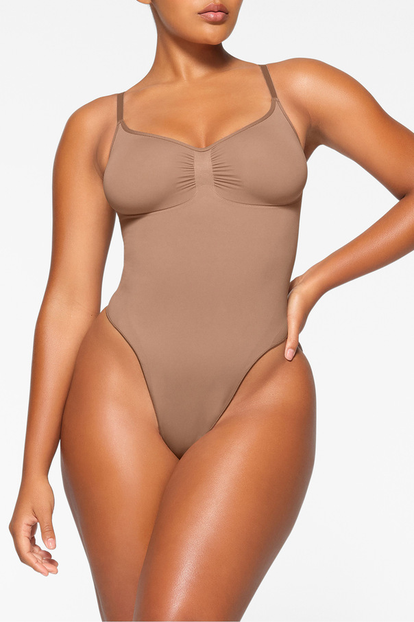 SKIMS Bodies modeladores