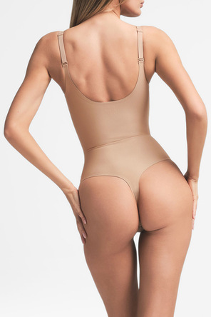 SKIMS Body tipo ‘Plunge’