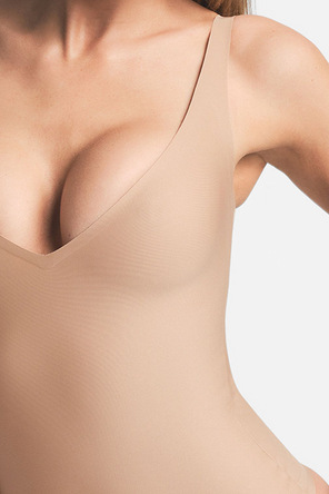 SKIMS Body tipo ‘Plunge’