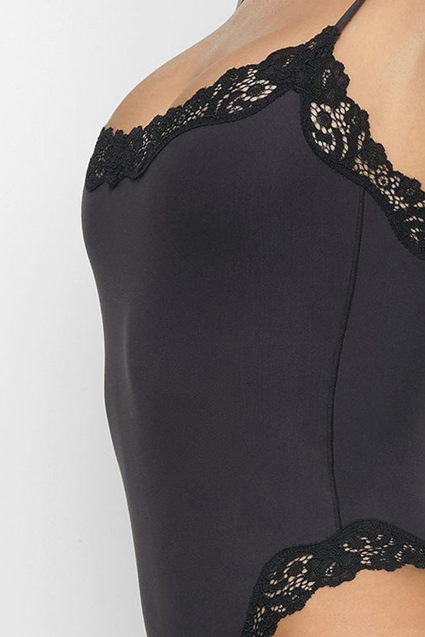 SKIMS Body con acabado de encaje