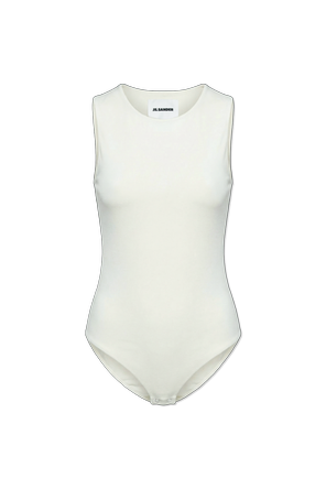 Body with a round neckline