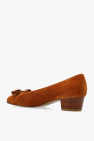 FERRAGAMO BROWN ‘Vara’ heeled pumps