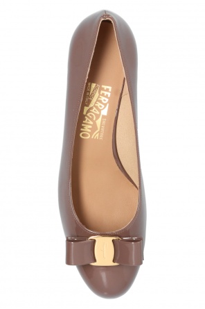 FERRAGAMO ‘Vara’ heeled pumps