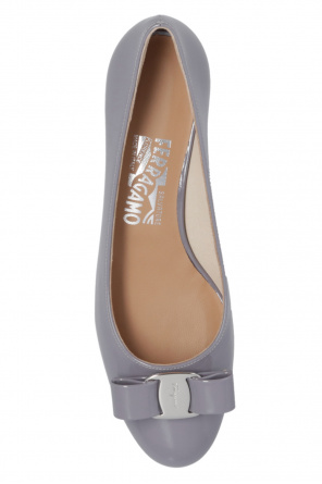 FERRAGAMO ‘Vara’ pumps