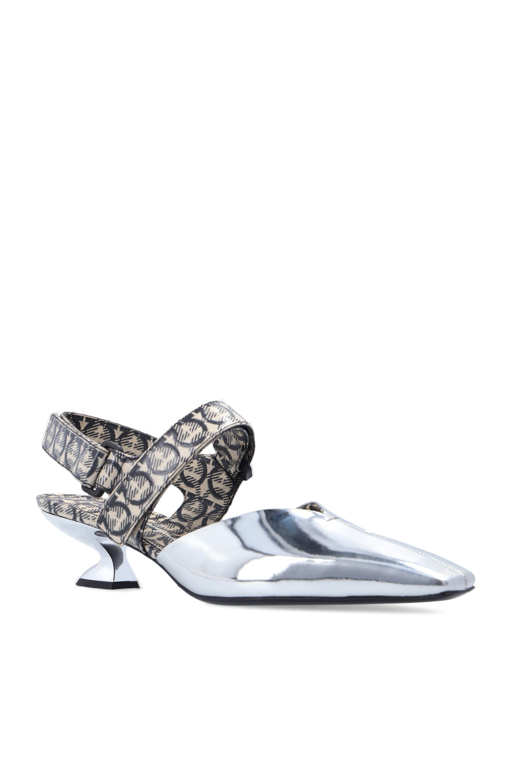 Salvatore Ferragamo ‘Sagar’ slingback pumps