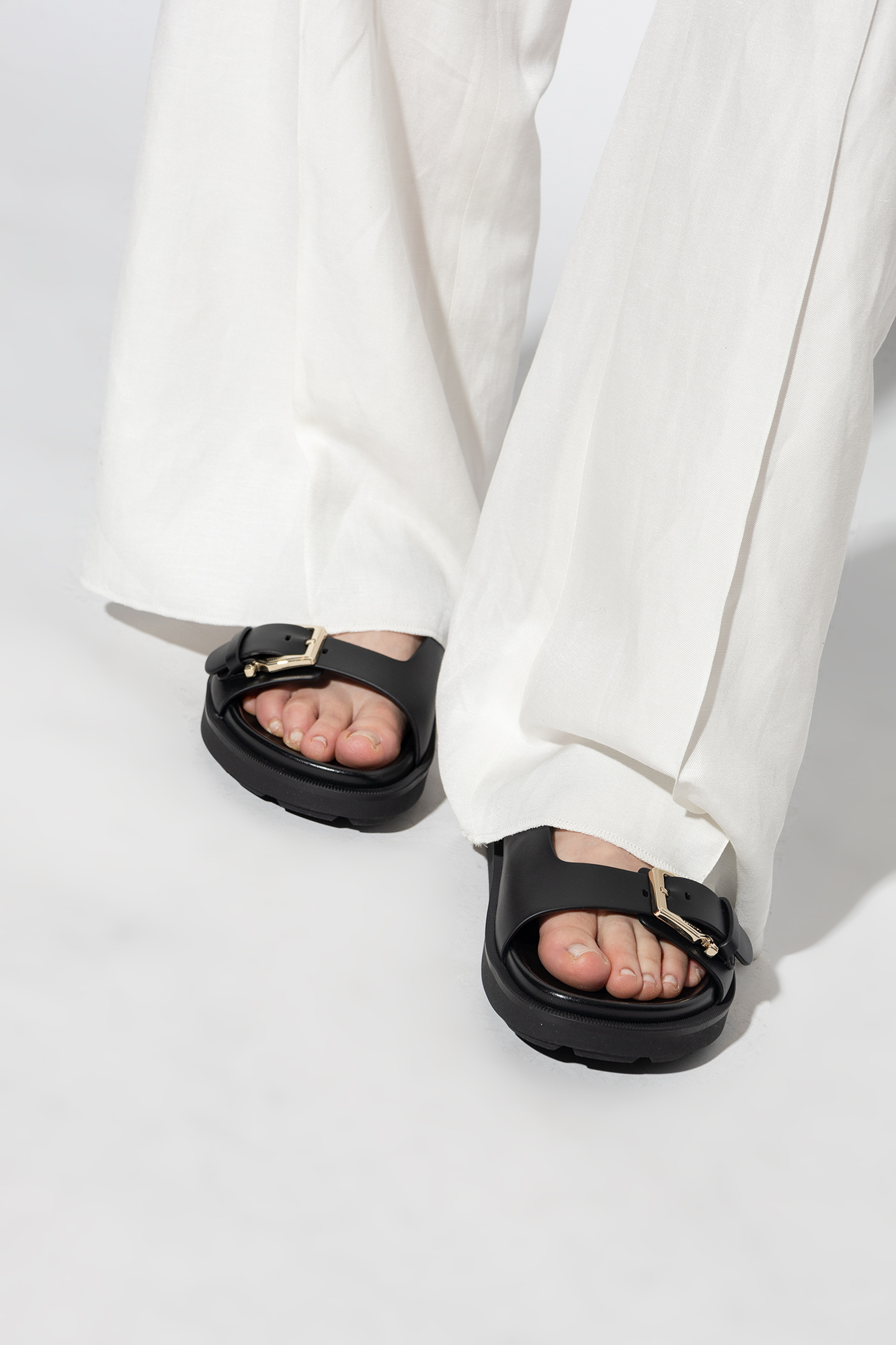 FERRAGAMO ‘Tena’ slides