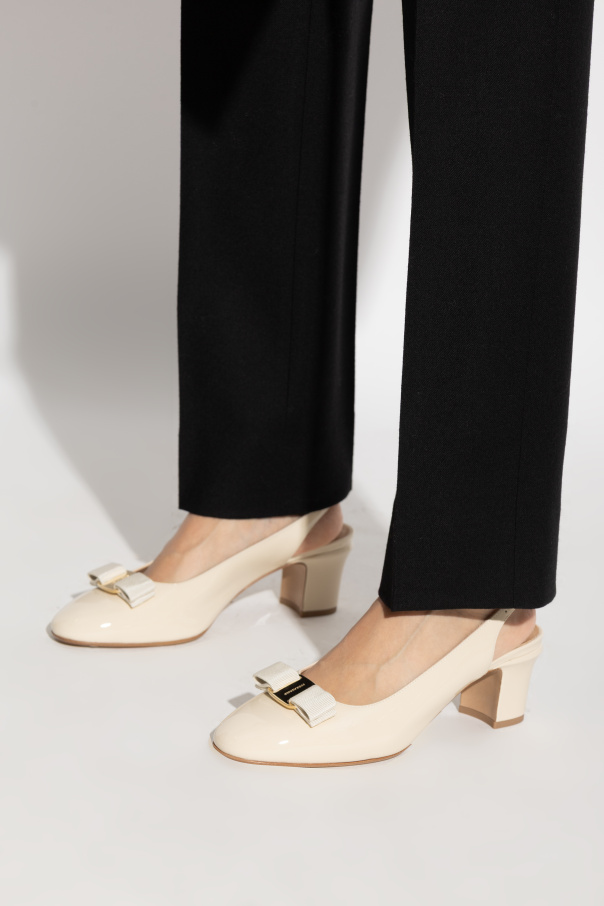 FERRAGAMO Zapatos de tacón "Vetty"