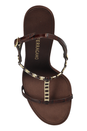 FERRAGAMO Sandále na opätku „Estea“