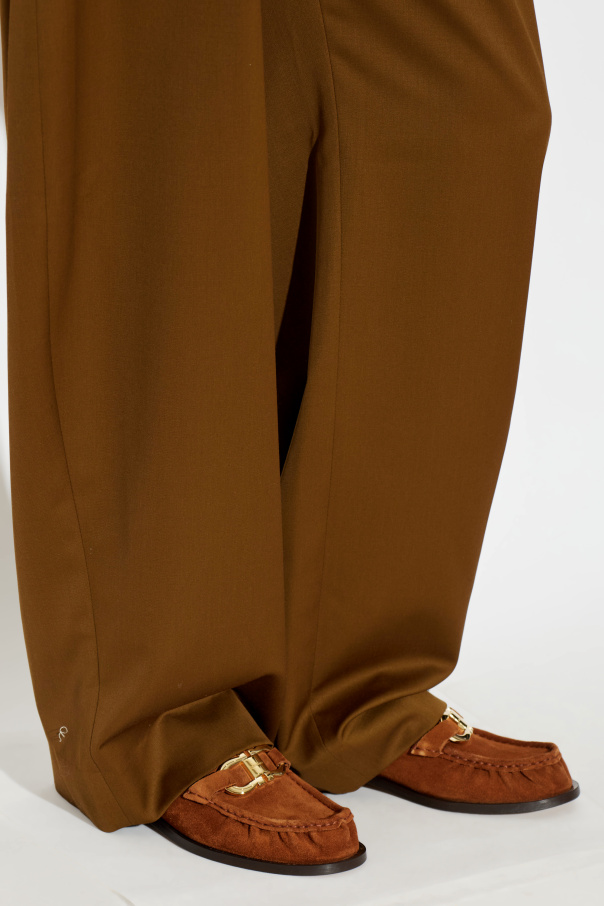 FERRAGAMO Zamatové topánky `Maryan` typu `loafers`