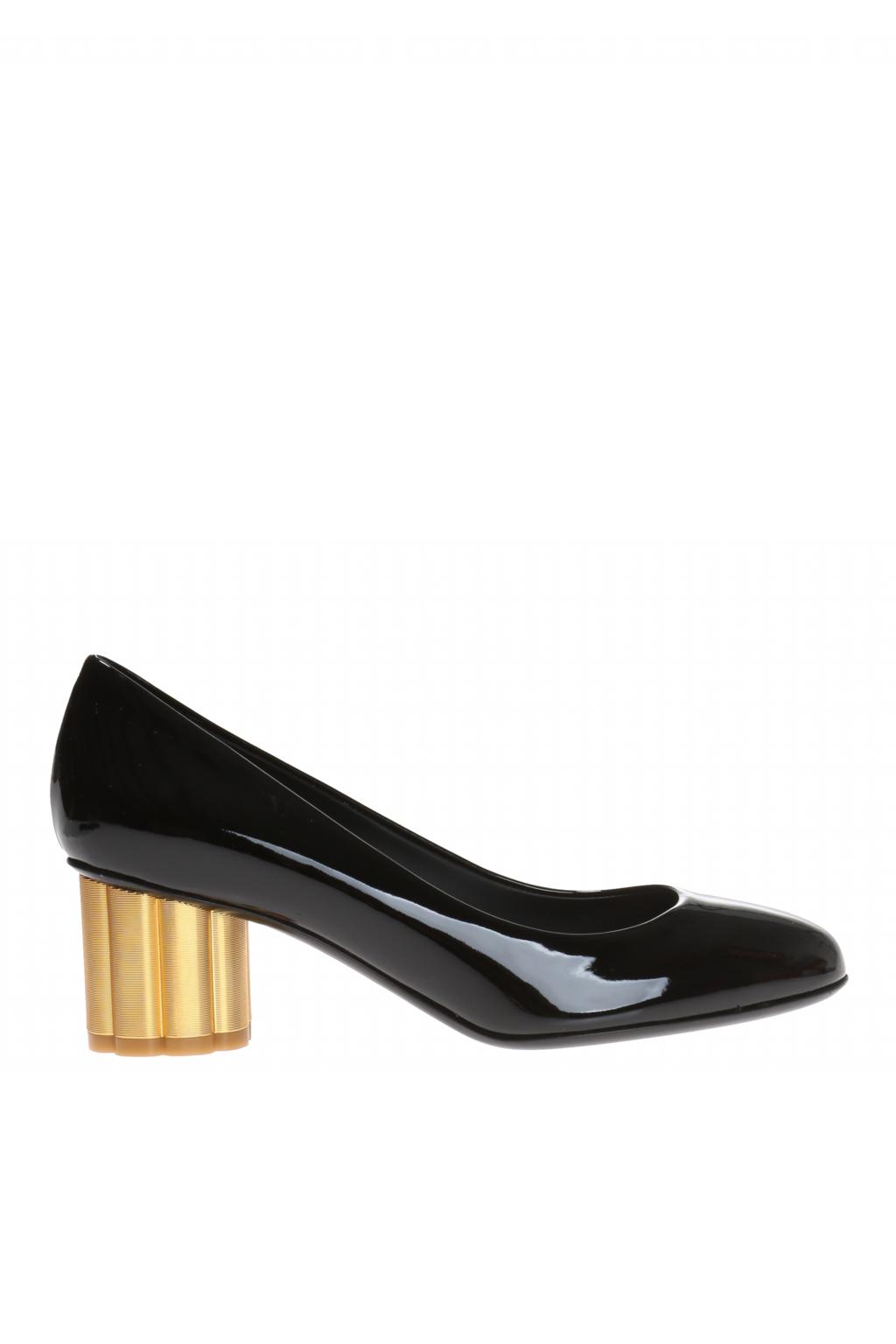 ferragamo lucca pump