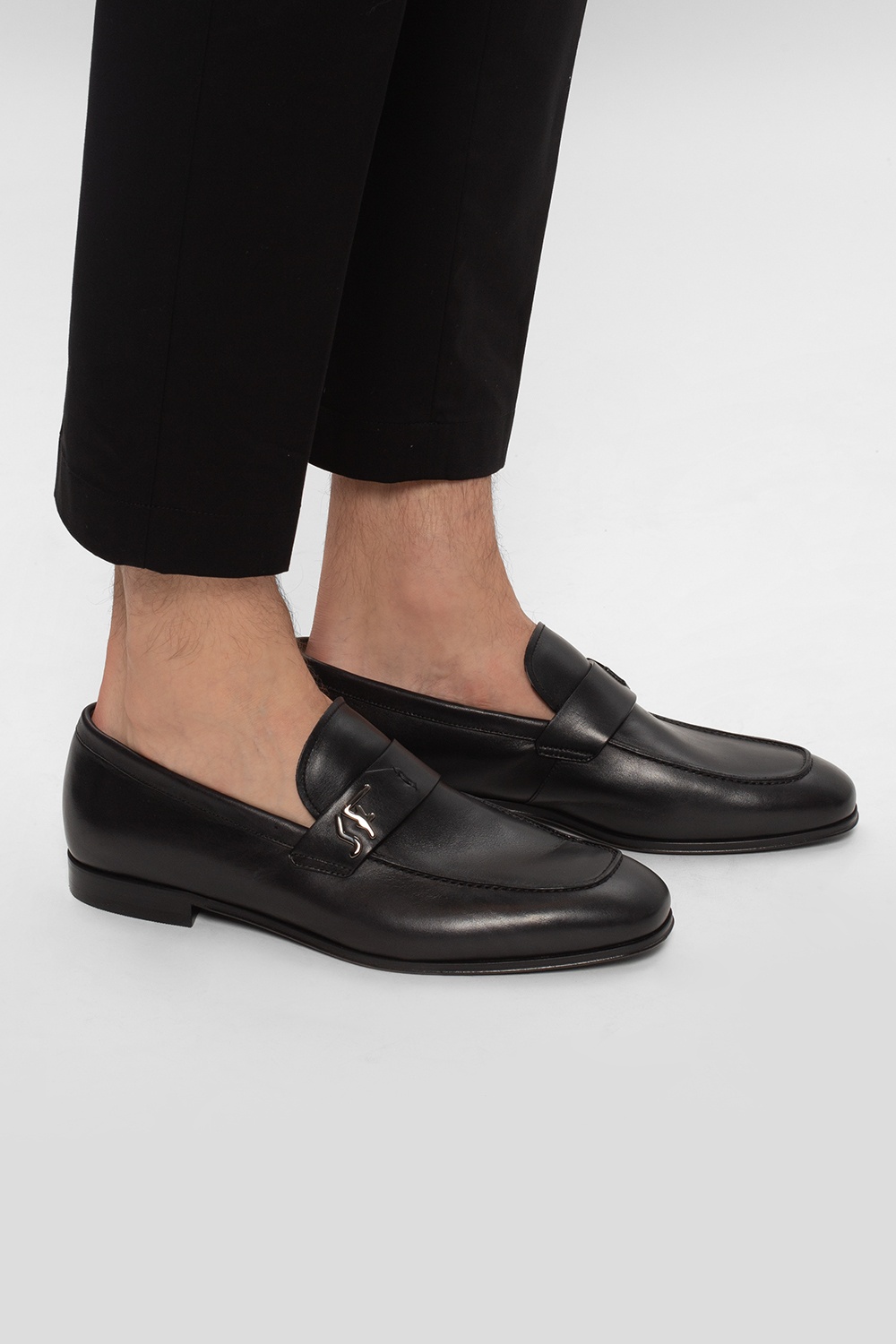 Ferragamo Riben Loafers Black / 11